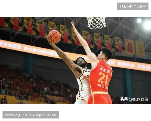 CBA辽宁最后一攻抢断后快攻绝平进球：场上电光火石的瞬间